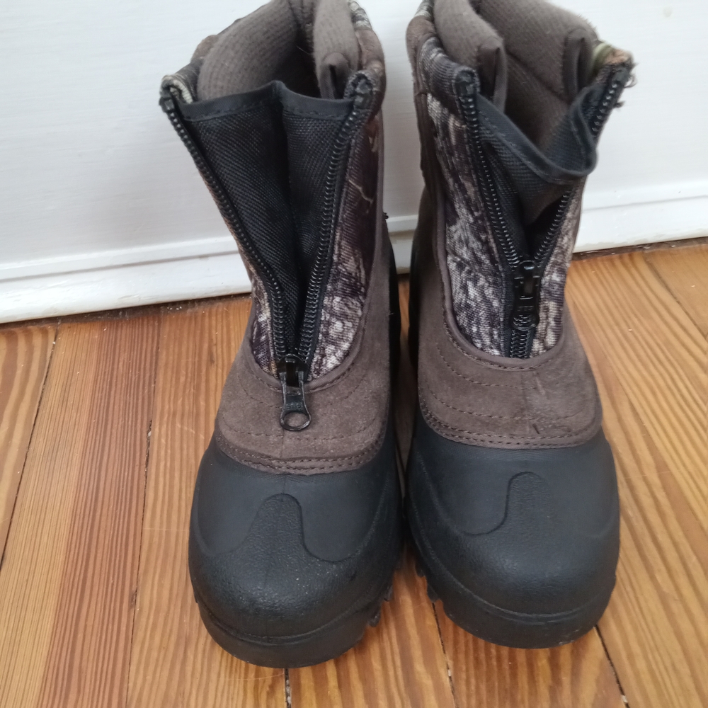 Hiking Boots - Picture 4 of 4